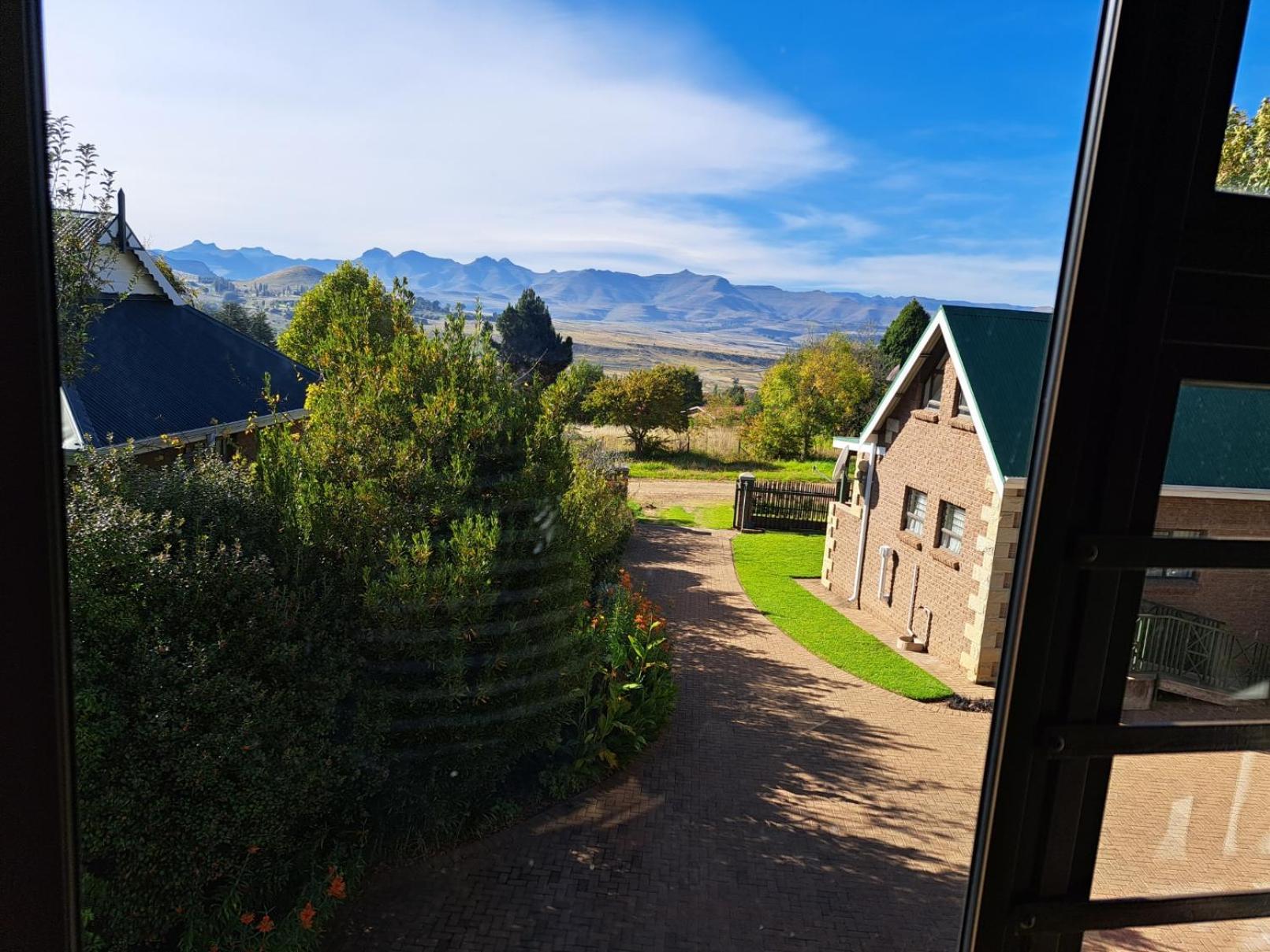 Clarens Mountain Sage Holiday House Buitenkant foto